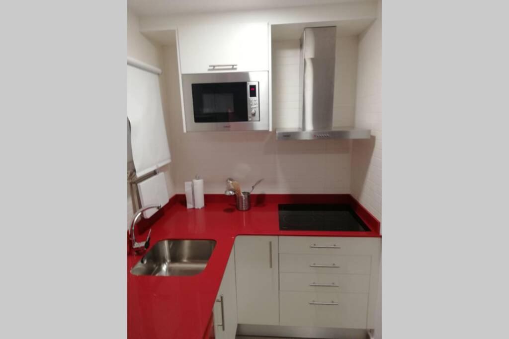 M1 Cool Loft 1 Min Walk To Metro 15 Min Center By Metro Διαμέρισμα Esplugues de Llobregat Εξωτερικό φωτογραφία