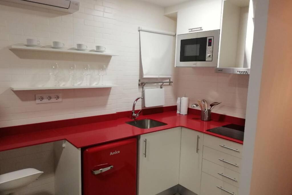 M1 Cool Loft 1 Min Walk To Metro 15 Min Center By Metro Διαμέρισμα Esplugues de Llobregat Εξωτερικό φωτογραφία