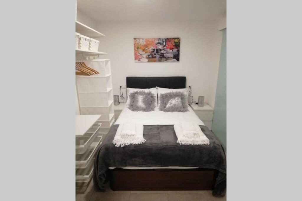 M1 Cool Loft 1 Min Walk To Metro 15 Min Center By Metro Διαμέρισμα Esplugues de Llobregat Εξωτερικό φωτογραφία
